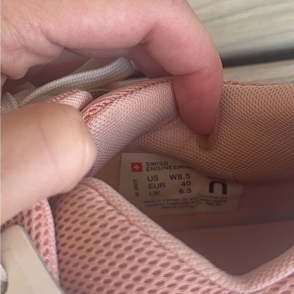 on cloud running the roger advantage - Picture 7 of 7